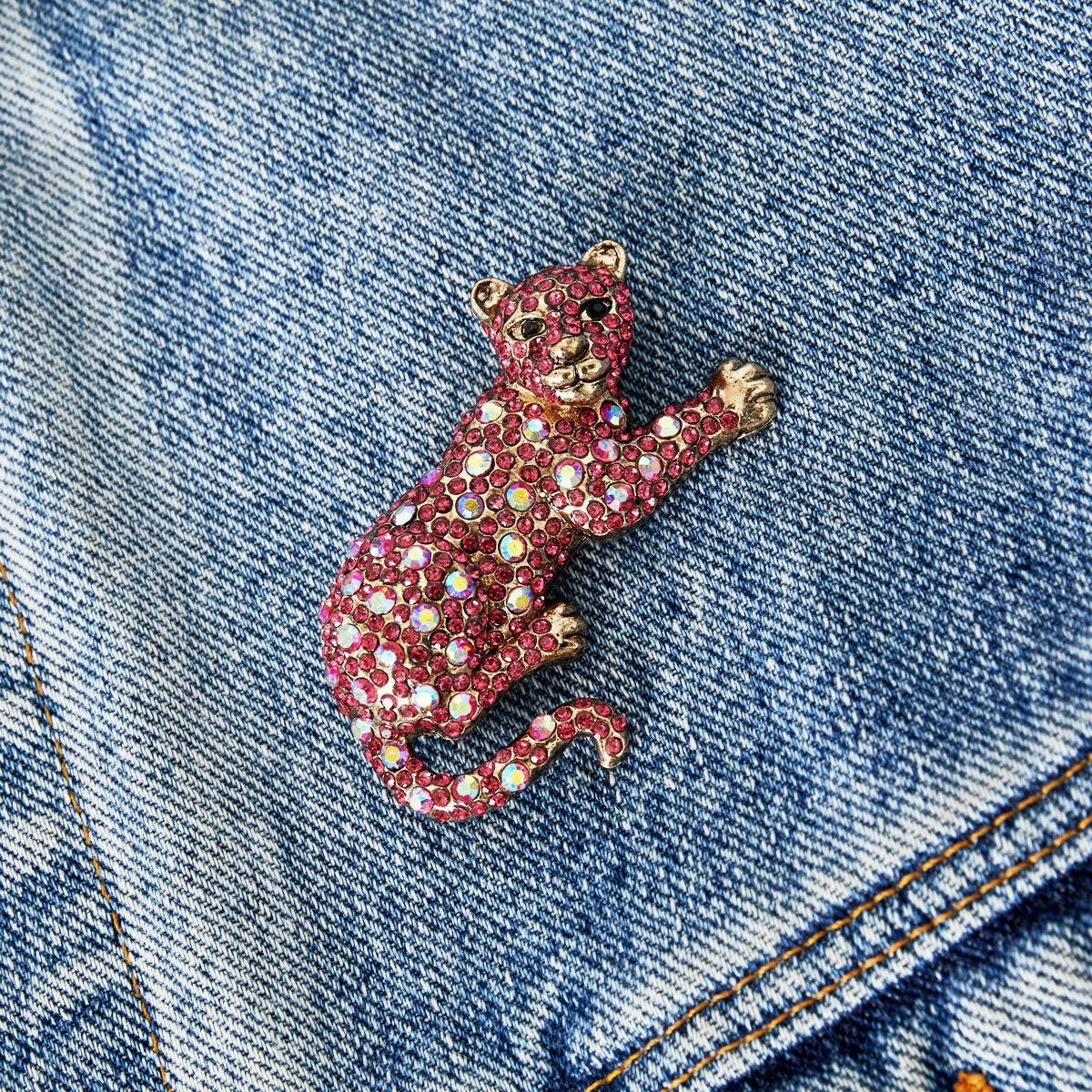 Leopardenbrosche