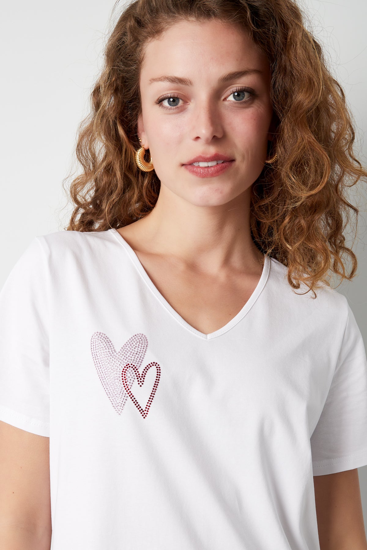 Baumwolle Damen V-Ausschnitt T-Shirt Besticktes Herz Design