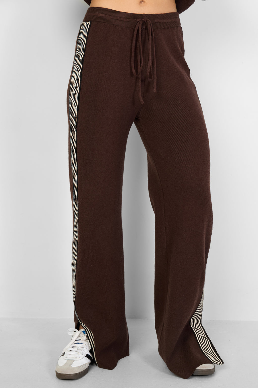 Strickhose mit Streifen