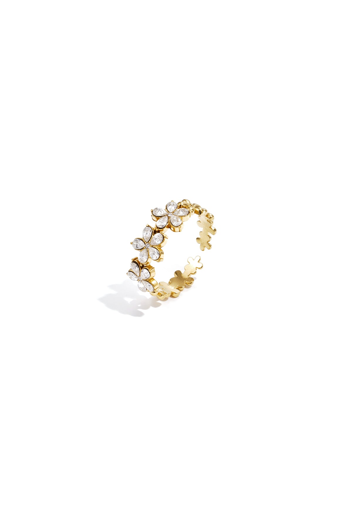 Ring mit Blumen und Steinen