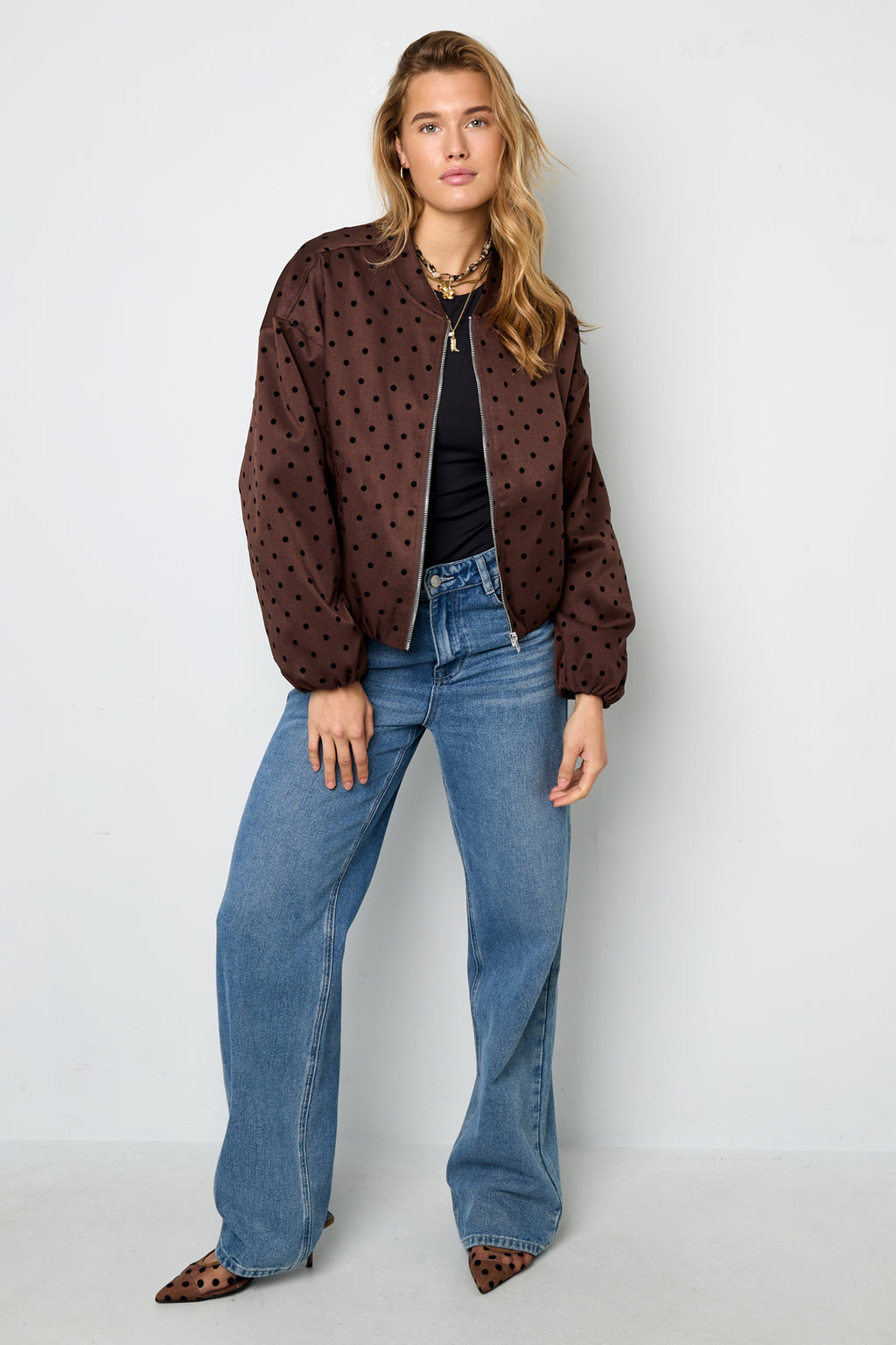 Gepunktete Jacke