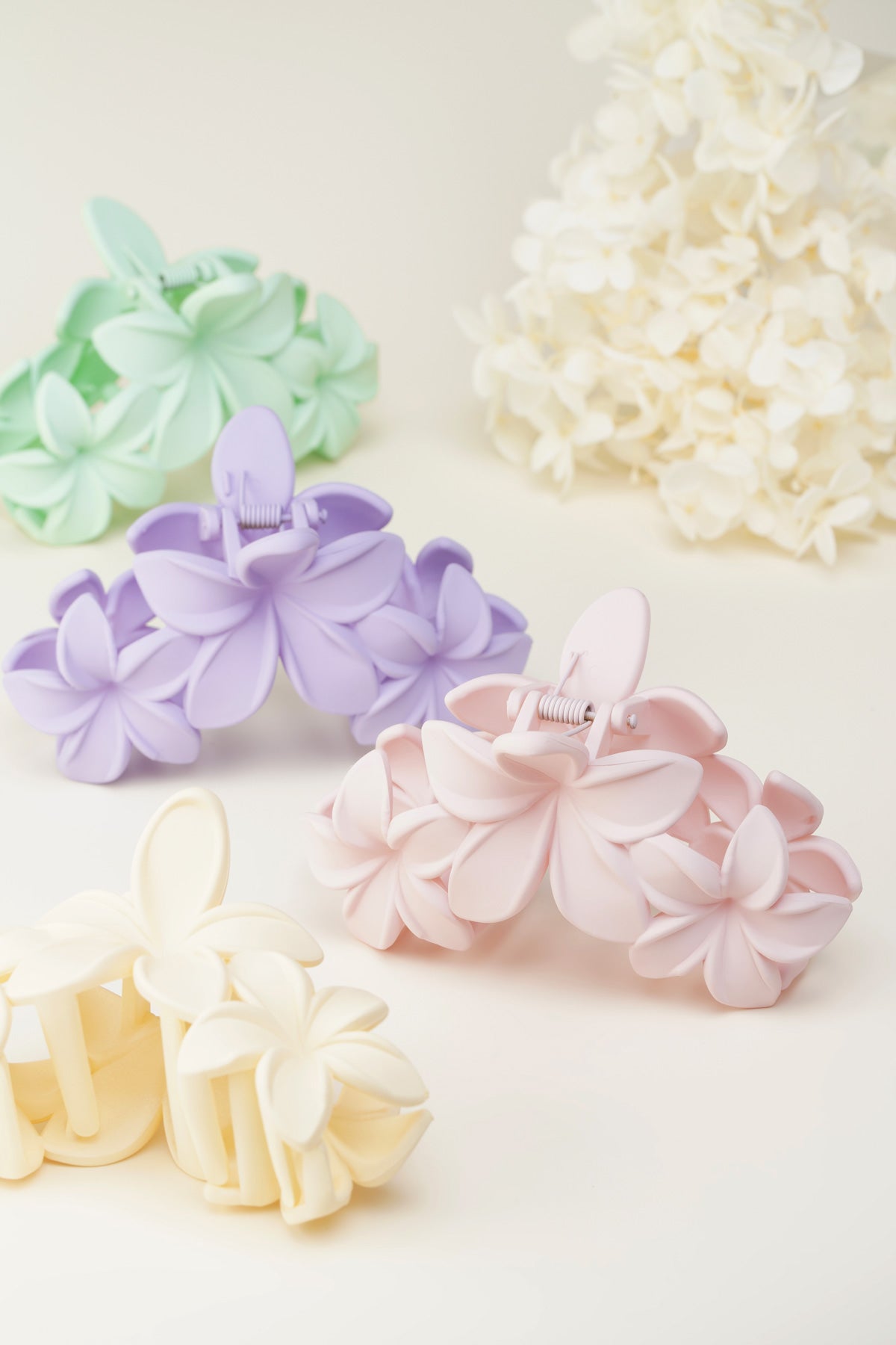 Haarspange mit großen Blumen – Zuckerwatte-Rosa