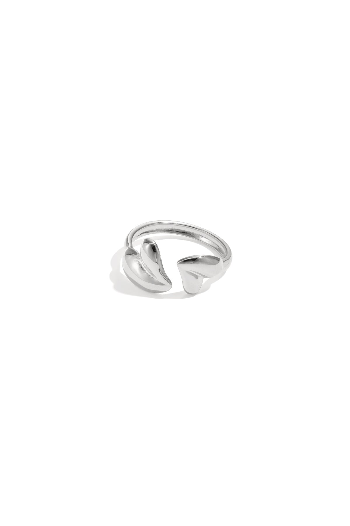 Verstellbarer Ring mit verspielten Herzchen