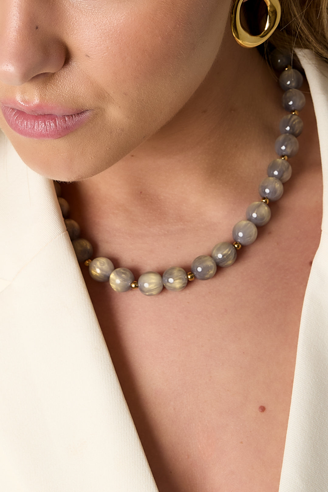 Perlenketten mit Golddetails – 12 mm