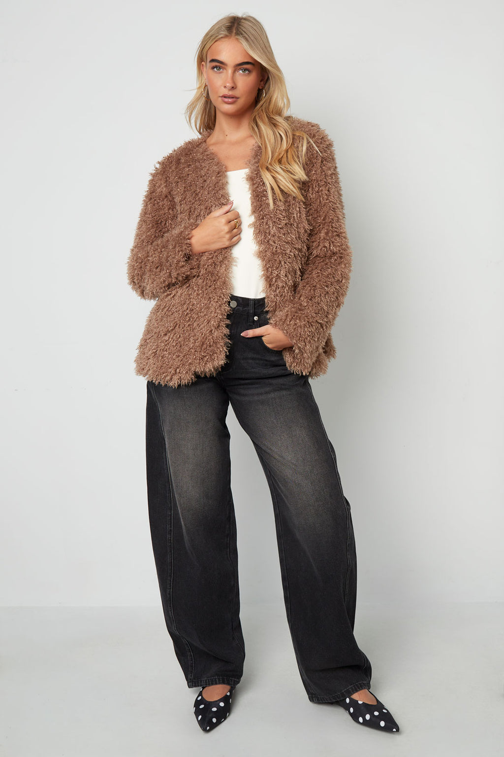 Gewebte Polyesterfasern Damenjacke Elegante Einfarbige Farbe Herbst/Winter