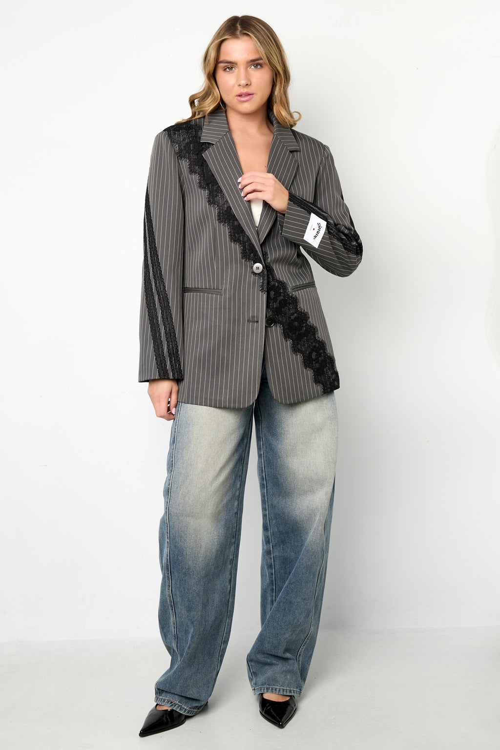Gewebte Polyesterfaser Damen-Anzug-Set Elegant Streifen Spitzenpaneel